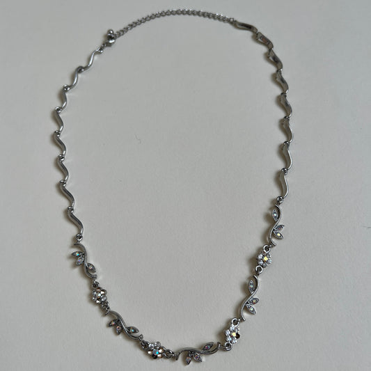 Silver floral gem necklace